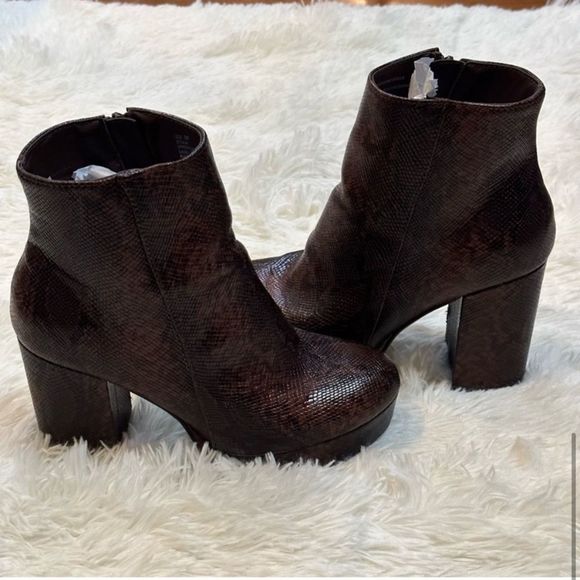 Coconuts by Matisse Dark Brown Heeled Boots - Picture 1 of 5
